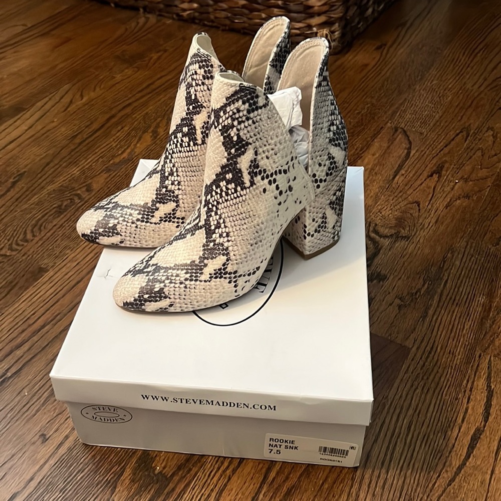 Steve Madden Rookie Snake Boot